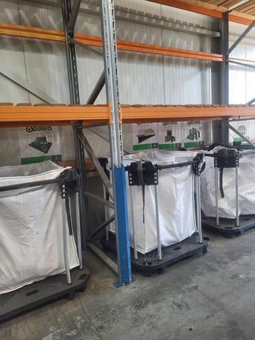 Bigbaghouders te koop beschikbaar voor biedingen