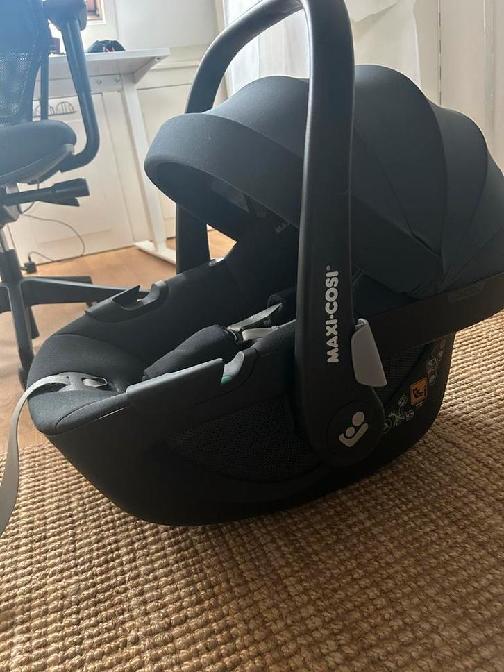 Maxi Cosi Pebble 360 Isofix (defect), Kinderen en Baby's, Autostoeltjes, Gebruikt, Maxi-Cosi, 0 t/m 13 kg, Isofix, Zijbescherming