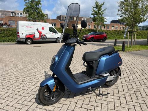 3x NIU NQi SE MatBlauw 25 of 45km, Fietsen en Brommers, Scooters | Overige merken, Zo goed als nieuw, Elektrisch, Ophalen