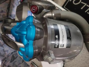 Dyson dc29 allergie complete netjes beschikbaar voor biedingen