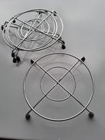 4 Pannen onderzetters chroom RVS met rubberen pootjes, Ophalen, Zo goed als nieuw, Pot of Pan