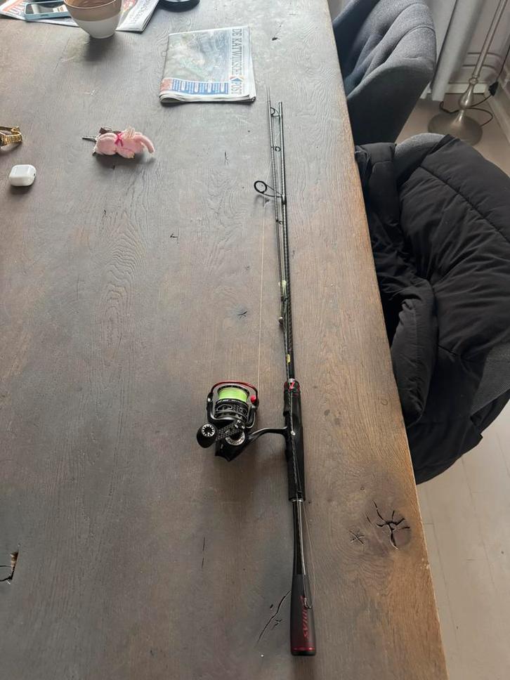 Shimano zodias / abu garcia revo mgx, Watersport en Boten, Hengelsport | Roofvissen, Nieuw, Complete set, Ophalen of Verzenden