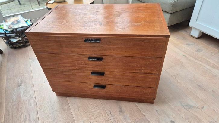 Teak ladenkast jaren 60 - vintage charme!, Huis en Inrichting, Kasten | Ladekasten, Ophalen