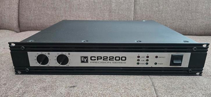 EV CP2200 Eindversterker - Krachtig en Betrouwbaar, Muziek en Instrumenten, Versterkers | Keyboard, Monitor en PA, Gebruikt, P.A.
