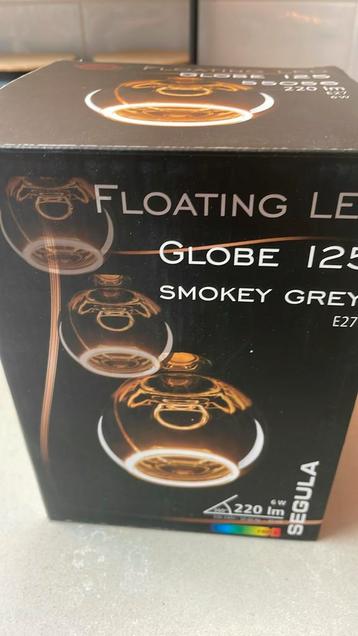 Smokey Globes beschikbaar voor biedingen