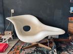 Vitra La Chaise - Eames Design Icoon, Huis en Inrichting, Stoelen, Ophalen, Kunststof, Wit, Zo goed als nieuw