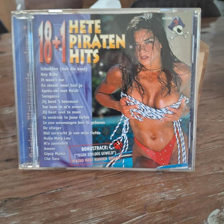 18+1 hete piraten hits vol 3, Cd's en Dvd's, Cd's | Nederlandstalig, Gebruikt, Levenslied of Smartlap, Ophalen of Verzenden