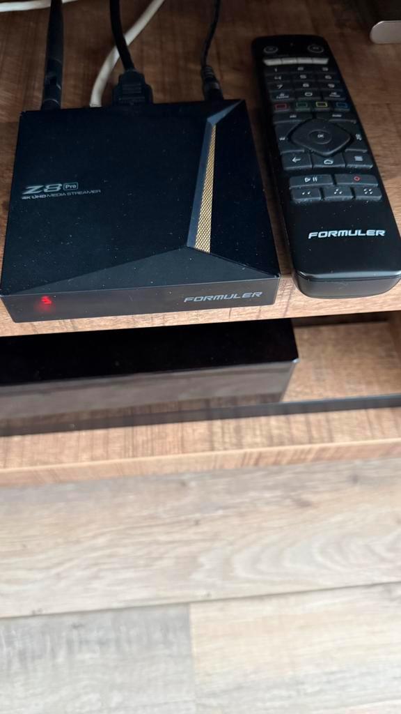 Formule z8 pro iptv media player, Audio, Tv en Foto, Mediaspelers, Zo goed als nieuw, Ophalen of Verzenden