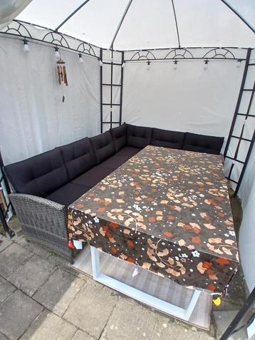 Hoekbank + tafel te koop! beschikbaar voor biedingen