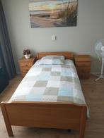 Bed, Huis en Inrichting, Slaapkamer | Bedden, Ophalen, Eenpersoons, Bruin, Zo goed als nieuw