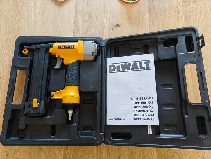 De Walt pneumatische combitacker, Doe-het-zelf en Verbouw, Gereedschap | Boormachines, Zo goed als nieuw, Ophalen of Verzenden