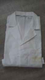 Stofjas WIT met drukknoopsluiting MT 62 kleine beschadiging, Nieuw, Overige maten, Ophalen of Verzenden, Overige thema's