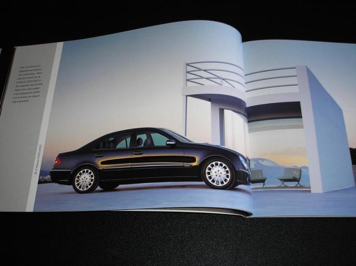 Mercedes-Benz. De nieuwe E-Klasse Limousine W211, feb. 2002, Boeken, Auto's | Folders en Tijdschriften, Zo goed als nieuw, Mercedes