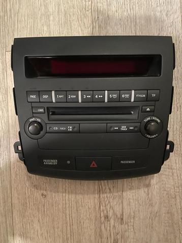Control panel Radio Mitsubishi Outlander 2 8002A139XA beschikbaar voor biedingen