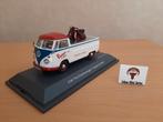 Volkswagen T1b pick-up met Vespa scooter van Schuco 1:43