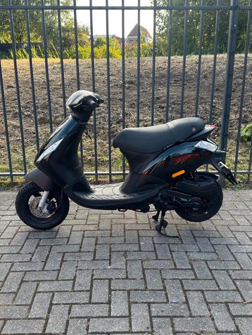 Piaggio ZIP 100CC A1 beschikbaar voor biedingen