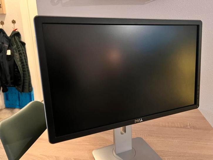 Dell 22 inch monitor, Computers en Software, Monitoren, Zo goed als nieuw, 60 Hz of minder, DVI, In hoogte verstelbaar, Ophalen