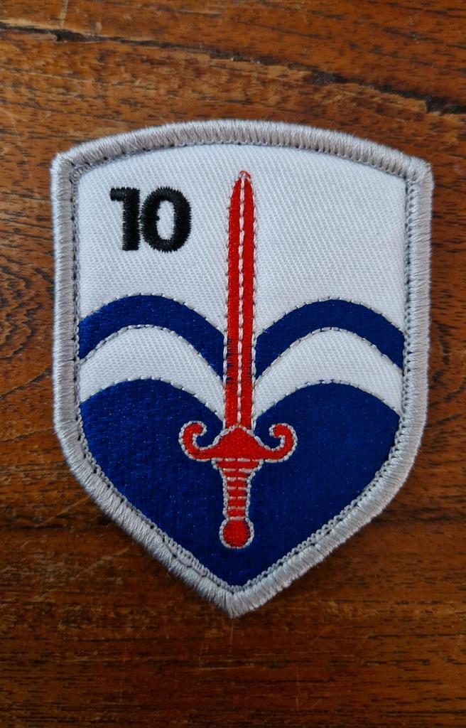 Korps Nationale Reserve 10 Bewaken en Beveiligen, Verzamelen, Militaria | Algemeen, Landmacht, Embleem of Badge, Nederland, Ophalen of Verzenden