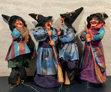 Haloween Poppen.  Heksen 4 Stuks. beschikbaar voor biedingen