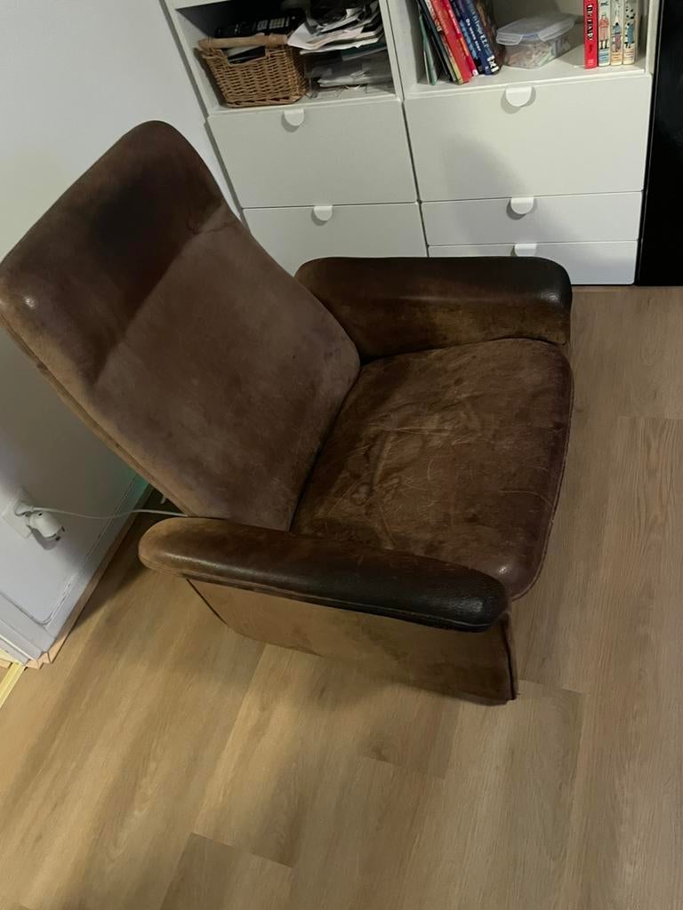 Bruine De Sede fauteuil: zit nog heel lekker, Ophalen, Gebruikt, Minder dan 75 cm, Leer