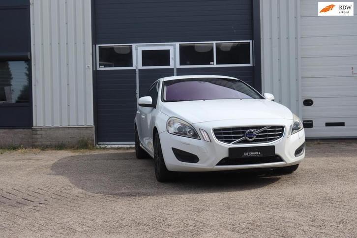 Volvo V60 2.0 T5 Momentum Heico, Auto's, Volvo, Bedrijf, Te koop, V60, ABS, Airbags, Airconditioning, Bochtverlichting, Boordcomputer