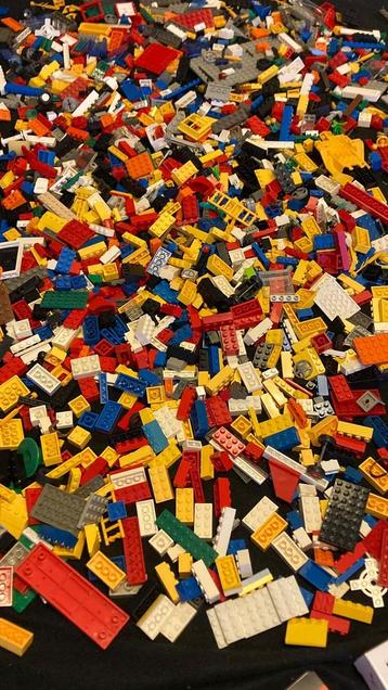 > 2kg Tyco en Brick Live bouwstenen. beschikbaar voor biedingen