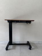 Hoogte verstelbare Overbed- bijzet- laptoptafel (Hout), Computers en Software, Laptoptafels, Ophalen, Zo goed als nieuw, In hoogte verstelbaar