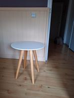 Multi-inzetbaar: bijzettafeltje. Wit, grenen pootjes., Huis en Inrichting, Tafels | Bijzettafels, Ophalen, Rond, Minder dan 55 cm