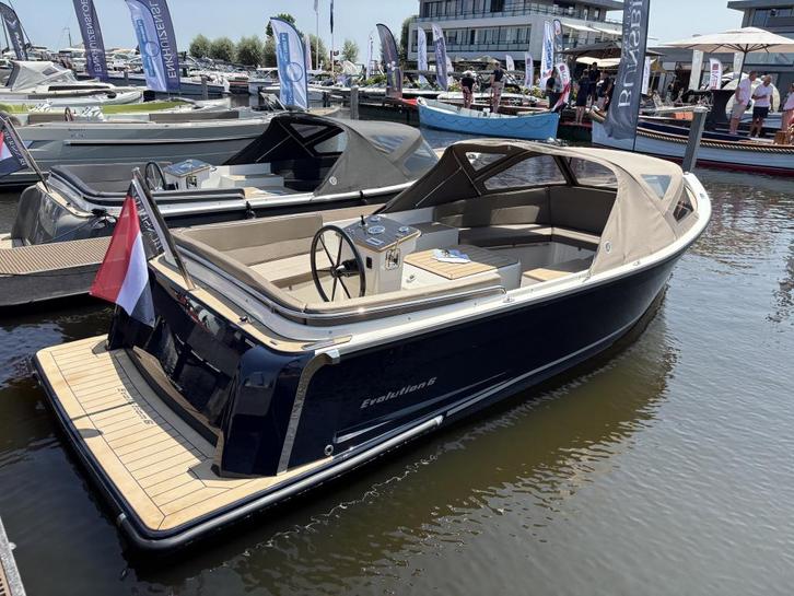 Evolution 6 + 27pk ( Za. 27 dec. Eindejaar Show! ), Watersport en Boten, Sloepen, Nieuw, 6 meter of meer, Overige brandstoffen