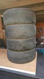 Winterbanden Bridgestone 215 50 17, Auto-onderdelen, Banden en Velgen, Ophalen, 17 inch, Winterbanden, Band(en)