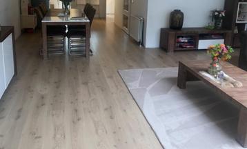 Laminaatvloer 70-80 m2 beschikbaar voor biedingen