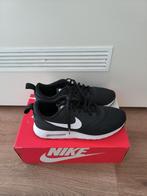 Nike Air Max tavas se black white 42,5, Kleding | Heren, Schoenen, Nieuw, Ophalen of Verzenden