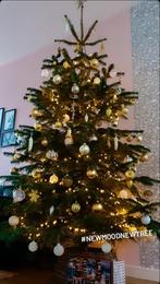 Complete kerstboomdecoratie incl. standaart, cover en licht, Ophalen, Zo goed als nieuw