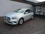 Mercedes-Benz B-Klasse 180 Premium Plus lage km (bj 2019), 136 pk, Gebruikt, 4 cilinders, Metallic lak