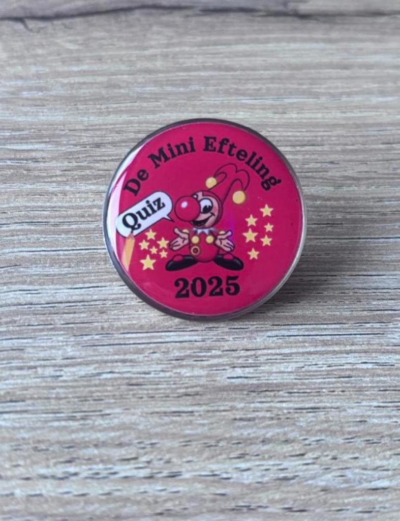 De mini efteling quiz 2025 mederwerkers pin, Verzamelen, Efteling, Ophalen of Verzenden