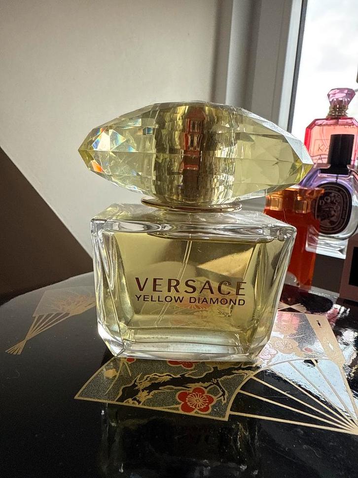 Versace Yellow Diamond Eau de Toilette 90, Sieraden, Tassen en Uiterlijk, Uiterlijk | Parfum, Zo goed als nieuw, Ophalen of Verzenden