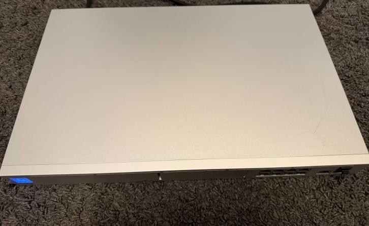 UniFi Dream Machine Pro SE, Computers en Software, Routers en Modems, Zo goed als nieuw, Router met modem, Verzenden