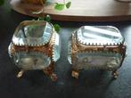 2  Antieke bijouterie doosjes met geslepen glas., Verzenden