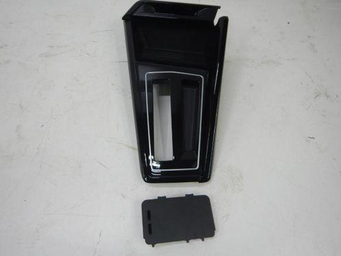 VW Golf 8 Facelift Middenconsole Inleg Hoogglans Draadloos O, Auto-onderdelen, Dashboard en Schakelaars, Volkswagen, Gebruikt