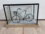 Display met siergrind en fietsje, Ophalen, Zo goed als nieuw