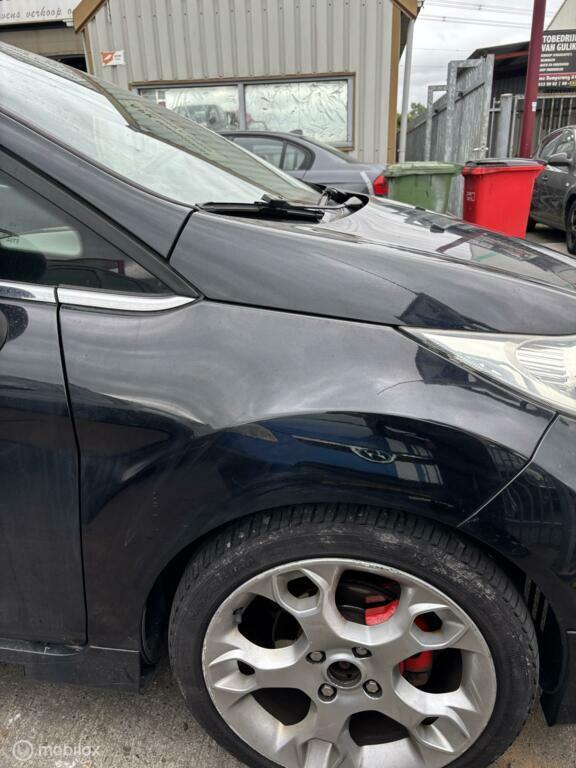 Voorscherm rechts Ford Fiesta VI ('08-'17), Auto-onderdelen, Carrosserie en Plaatwerk, Ford, Gebruikt, Ophalen of Verzenden