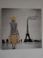 Canvas Schilderij Parijs Modestad, Ophalen of Verzenden, Zo goed als nieuw, Schilderij