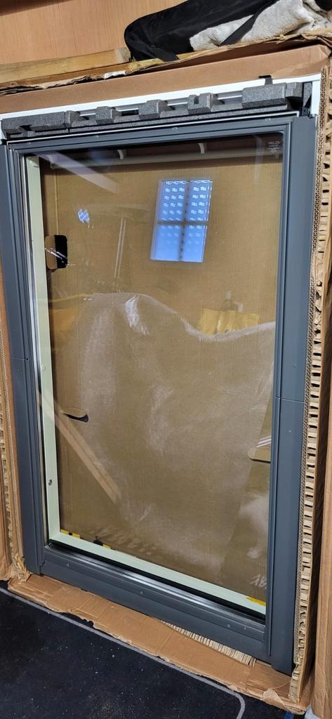 Dakraam dakramen velux raam ramen 2 stuks p/s prijs, Doe-het-zelf en Verbouw, Glas en Ramen, Gebruikt, Dakraam, 80 tot 120 cm