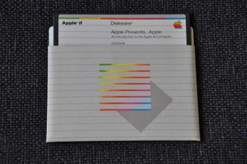Apple II Diskware An Introduction To The Apple lle Computer beschikbaar voor biedingen