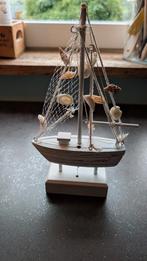 Witte zeilboot op standaard met verlichting, Ophalen of Verzenden, Zo goed als nieuw