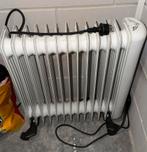 Oliegevulde Radiator - Perfect voor extra warmte!, Doe-het-zelf en Verbouw, Verwarming en Radiatoren, Ophalen, 30 tot 80 cm, Gebruikt