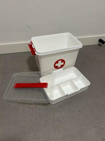 Curver Medicijnbak - Handig en Georganiseerd beschikbaar voor biedingen