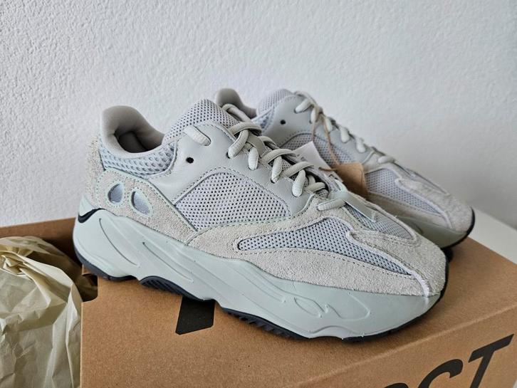 Nieuwe Yeezy 700 Salt maat 38, Kleding | Dames, Schoenen, Nieuw, Sneakers of Gympen, Grijs, Ophalen of Verzenden