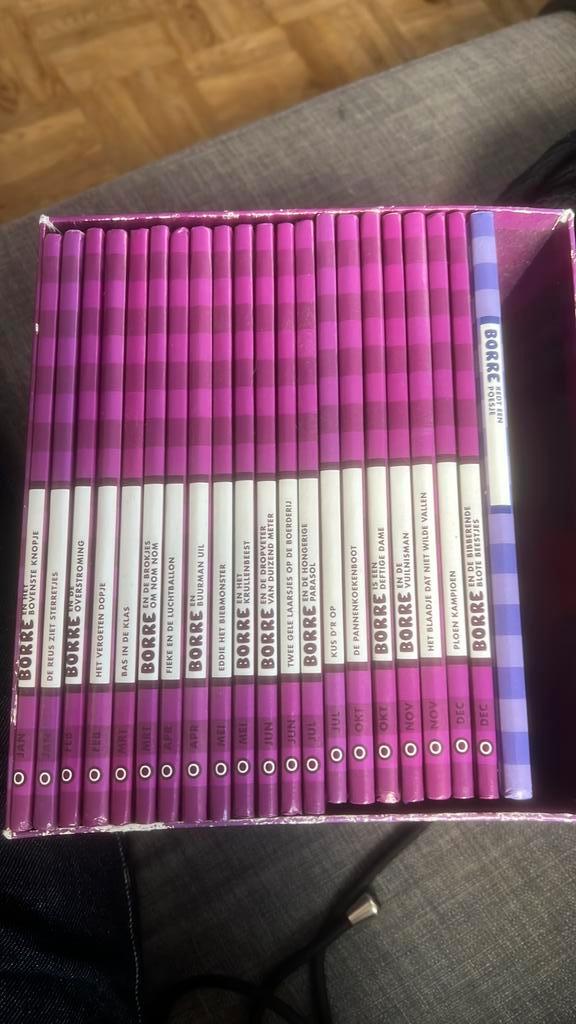 Jeroen Aalbers - Borre en buurman uil, Boeken, Kinderboeken | Jeugd | onder 10 jaar, Zo goed als nieuw, Fictie algemeen, Ophalen