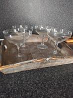 Likeur glazen op voet., Antiek en Kunst, Antiek | Glas en Kristal, Ophalen of Verzenden